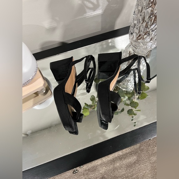 Torrid Platform Block Heel Sandal Black 9.5W - Picture 7 of 16